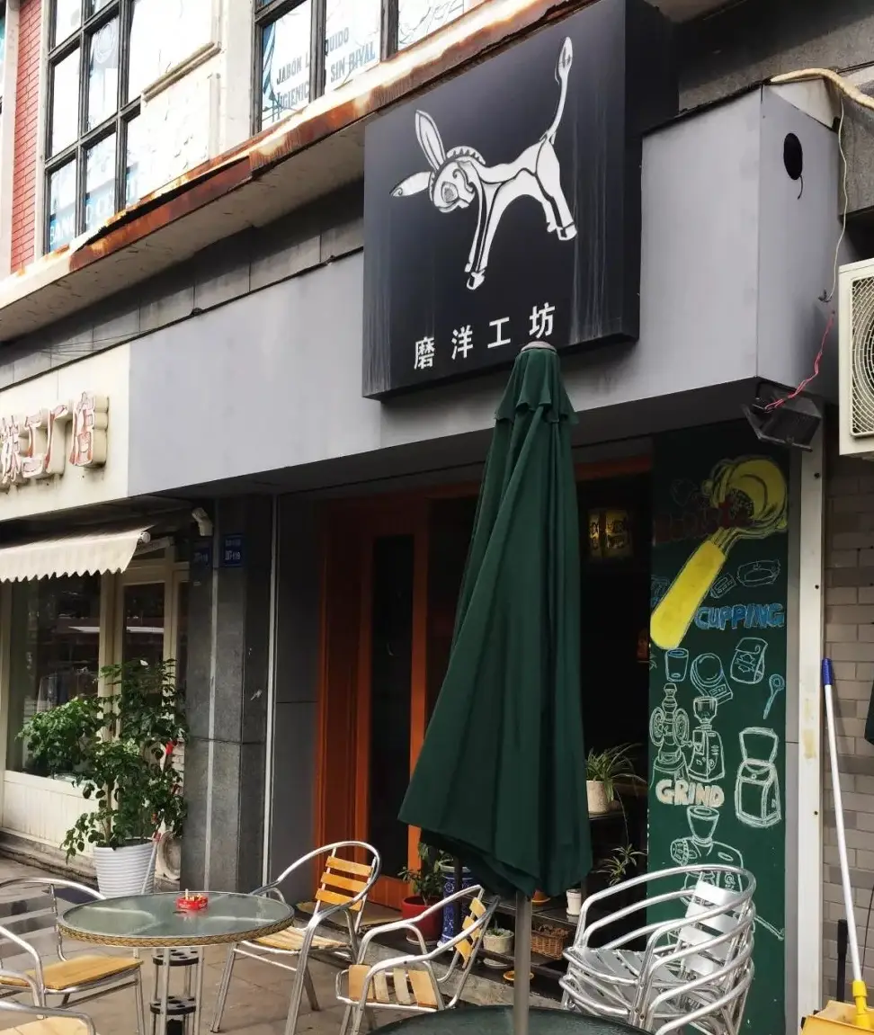 特色奶茶店简单装修_性价比最高的奶茶品牌_南禅寺奶茶推荐