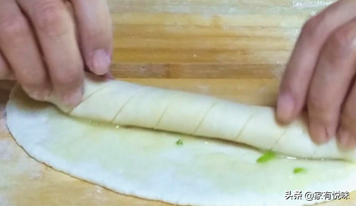 分享馒头的5种做法,换个花样,换种口味(图4) 花样面食做法_毛毛虫馒头做法_馒头制作方法