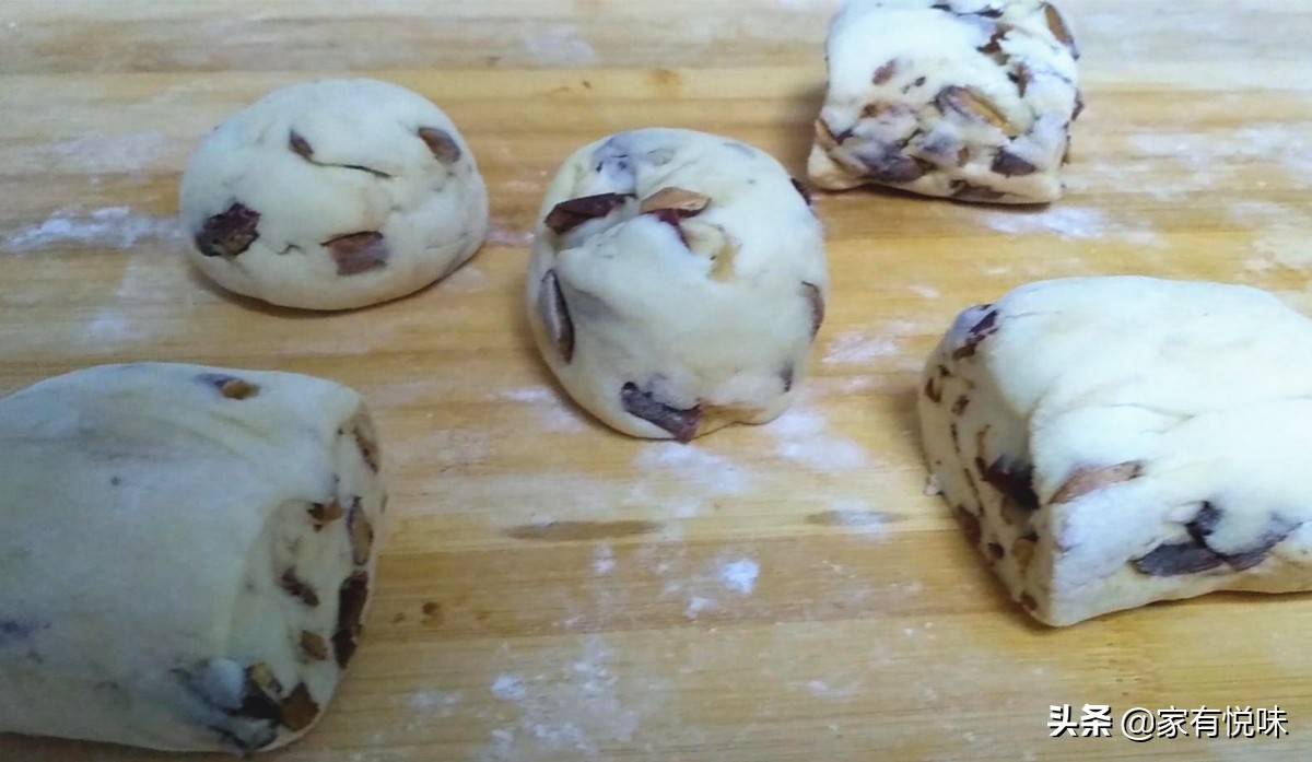 分享馒头的5种做法,换个花样,换种口味(图6) 花样面食做法_毛毛虫馒头做法_馒头制作方法