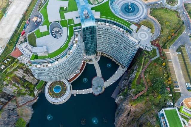 中国千奇百怪建筑排名_玻璃钢房子图片_最丑建筑盘点