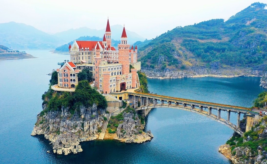 玻璃钢房子图片_最丑建筑盘点_中国千奇百怪建筑排名