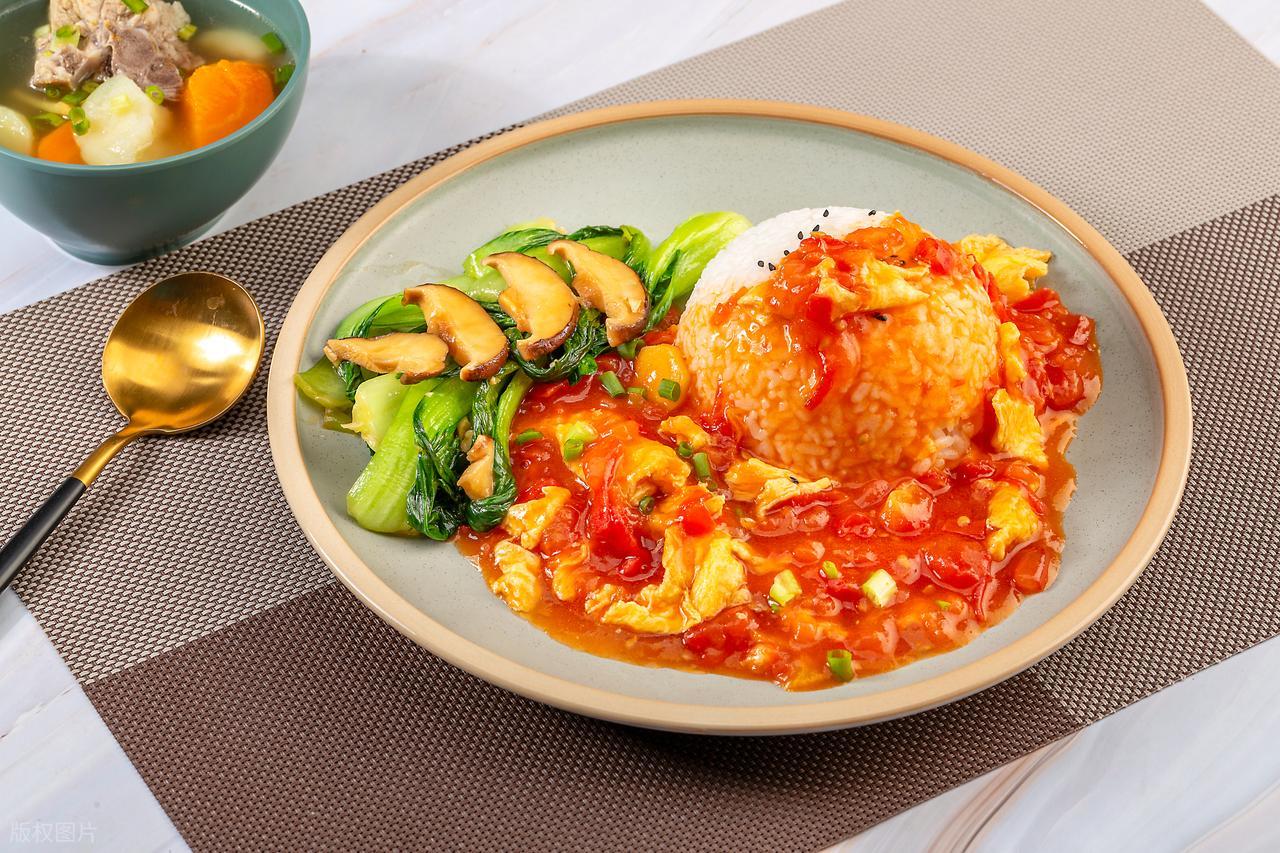 挑战!用 10 元钱做出一桌丰盛美食(图2) 10元10菜谱_10元挑战美食盛宴_吃货大食堂食材探索