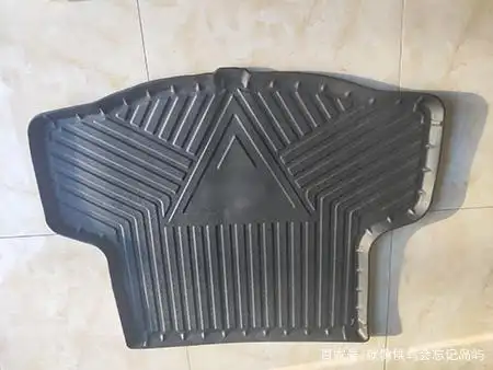 汽车脚垫材质选择_小车脚垫那种好_TPE PVC TPO皮革丝圈比较