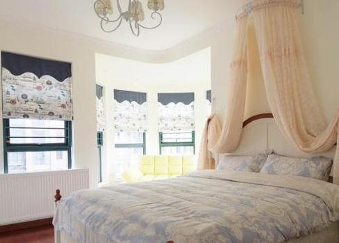 卫生间墩布池装修效果_游泳池主题卫生间装修_家装创意设计