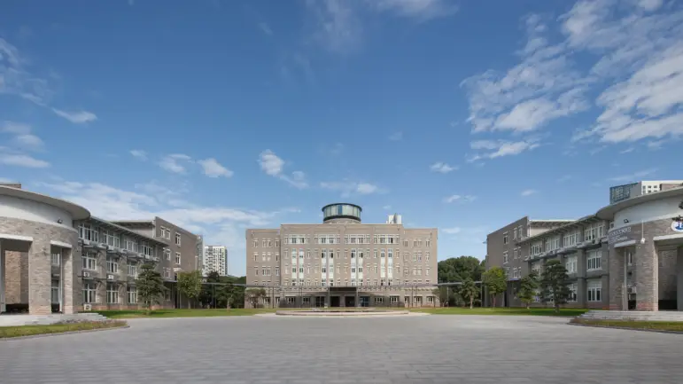 宁波兴宁中学学费_宁波至诚学校初中部招生_宁波华茂外国语学校招生简章