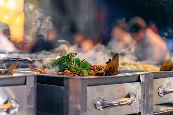 一条三峡鱼“烤”进千万家(图8) 万州烤鱼文化_状元烤蹄培训 万州烤鱼_万州烤鱼做法