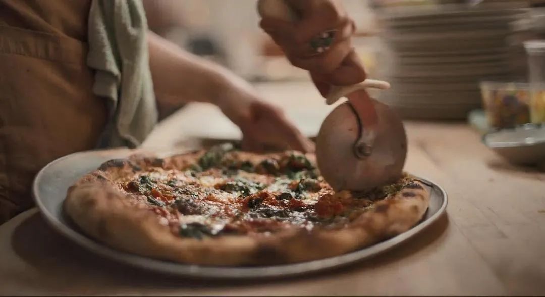 10部2022年爆款美食剧,十一假期必看(图2) 高评分美食电影排行榜_下饭美食剧排行_2022年热门美食纪录片推荐