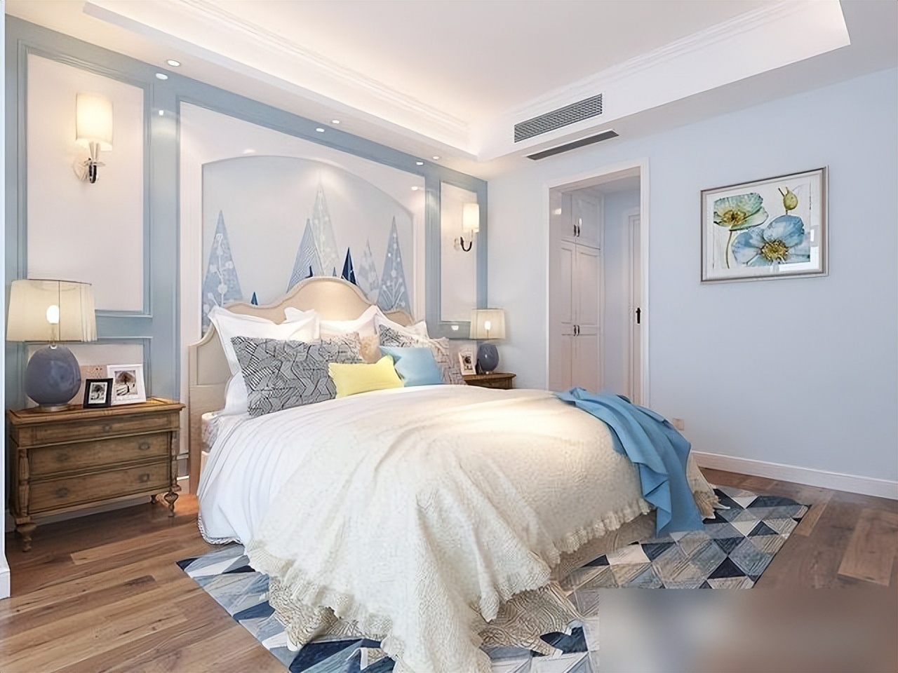 100平房子装修设计图_小户型客厅餐厅打通技巧_100平三室空间设计