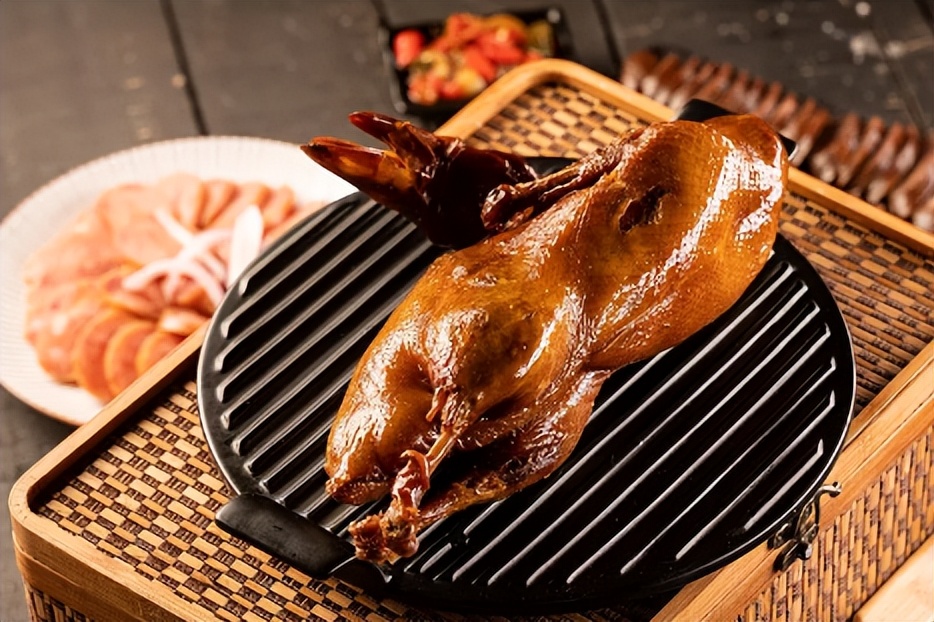 中国美食的“洋名字”太夸张,吃货们都笑出猪叫:老外太有才了(图3) 北京烤鸭洋名_中国美食洋名_开封小吃英文介绍