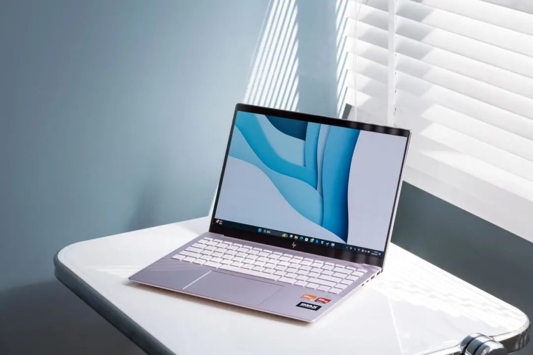 挑战一次性处理完1000张照片?惠普星Book Pro 14锐龙版体验(图4) 惠普星Book Pro 14锐龙版 32GB内存 1000张照片处理_惠普笔记本电脑如何安装内存条