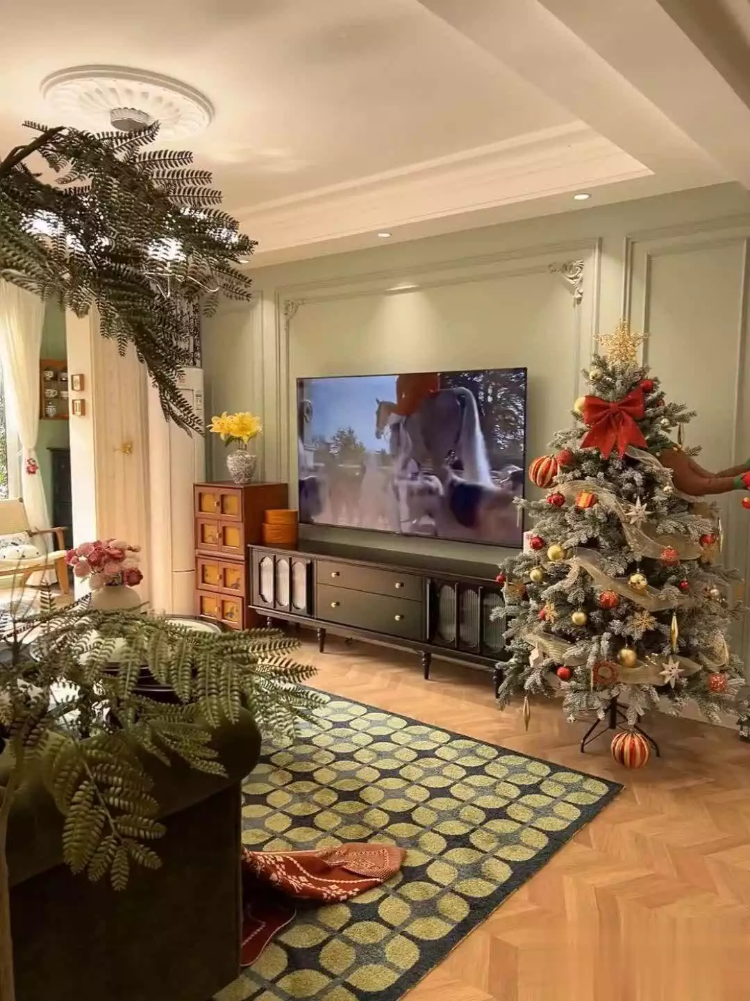 安徽太太的家,因装修得太好而意外走红,还赠送80㎡大花园!(图3) 美式地板装修风格_简约美式风格装修_一楼带花园设计