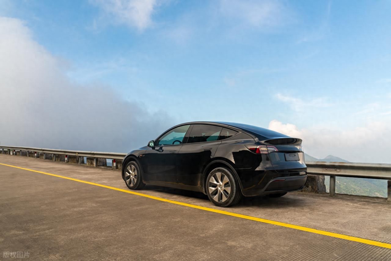 电池终身质保:新能源购车决策的关键因素与行业价值驱动力(图1) 新能源汽车电池终身质保_三电终身质保政策分析_电动汽车电池常识