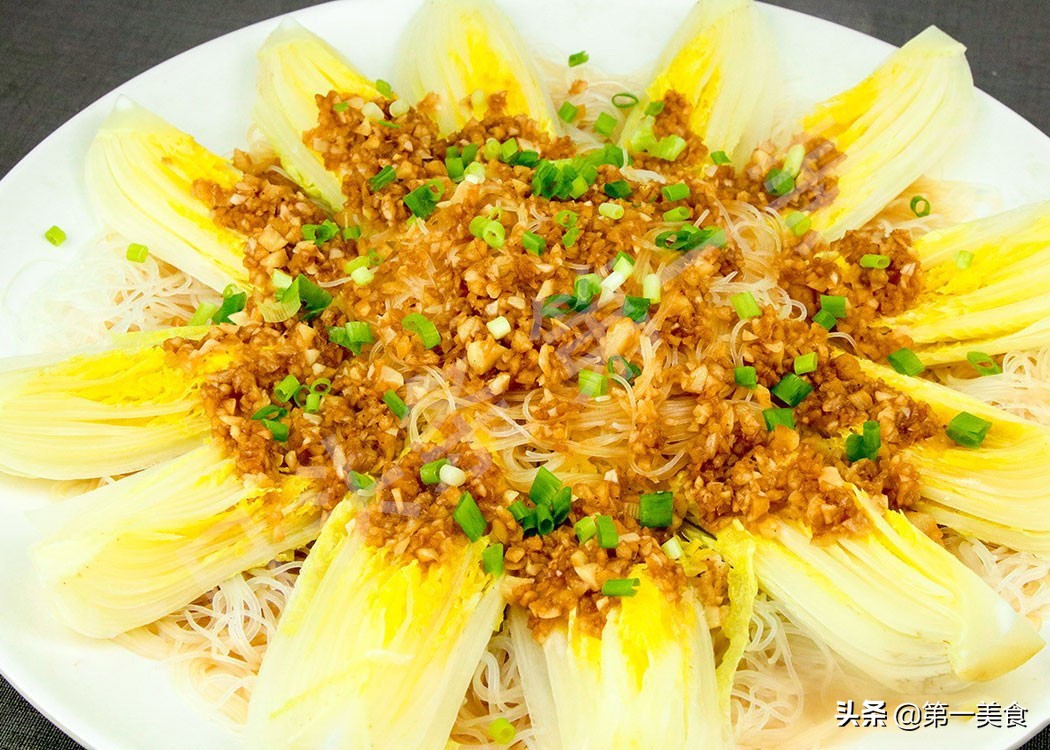 素菜的做法大全家常_家常素菜做法_蒜蓉粉丝蒸娃娃菜食谱