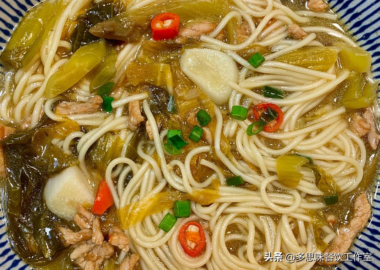 爱喝面条的不要错过,教你8种家常面条的做法,大人孩子都爱喝(图8) 素菜的做法大全家常_肉丝汤面食谱_家常面条做法