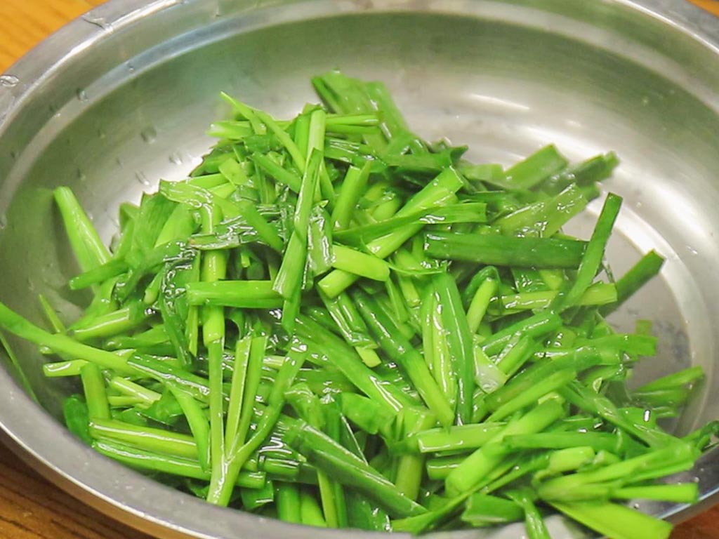 明日中伏要吃面,分享5种家常面条的做法,营养又开胃,轻松度夏(图6) 素菜的做法大全家常_陕西削筋面做法_中伏面条食谱