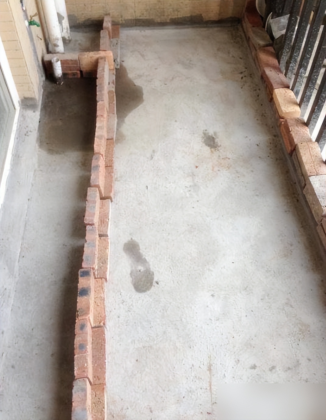 阳台鱼池装修效果图_200元阳台鱼池做法_阳台鱼池教程