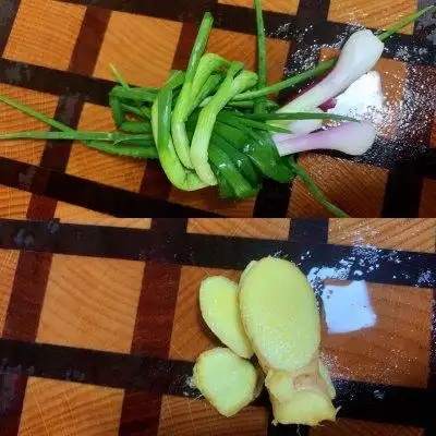 如何制作鲜爽香嫩的白切鸡_做白切鸡什么料_白切鸡怎么做才皮脆肉滑