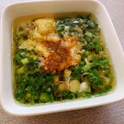 做白切鸡什么料_白切鸡怎么做才皮脆肉滑_如何制作鲜爽香嫩的白切鸡