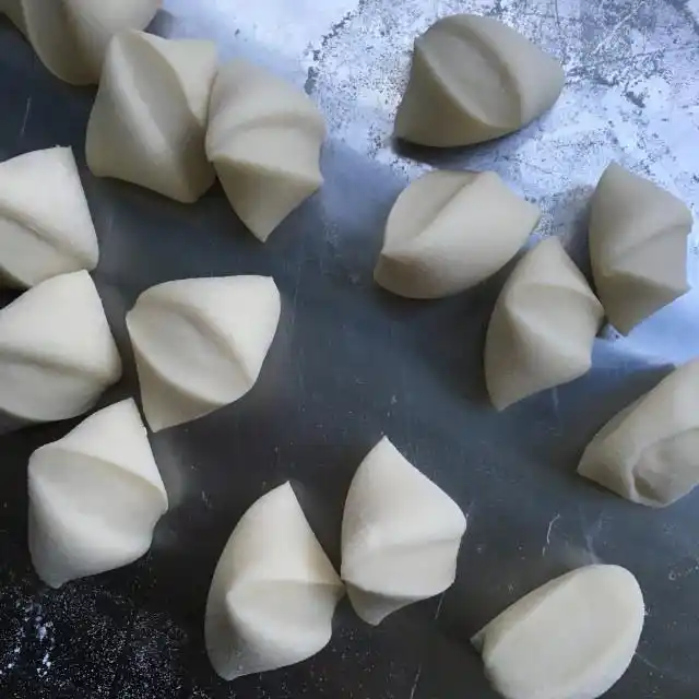 白菜豆腐蒸饺做法_白菜豆腐蒸饺馅料_白菜粉条蒸饺的做法