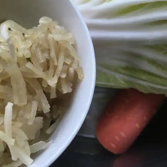 白菜粉条蒸饺的做法_白菜豆腐蒸饺做法_白菜豆腐蒸饺馅料