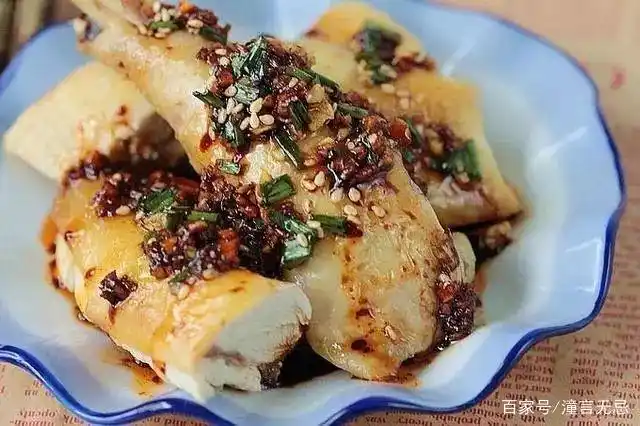 做白切鸡什么料_白斩鸡做法大全_白斩鸡蘸料配方