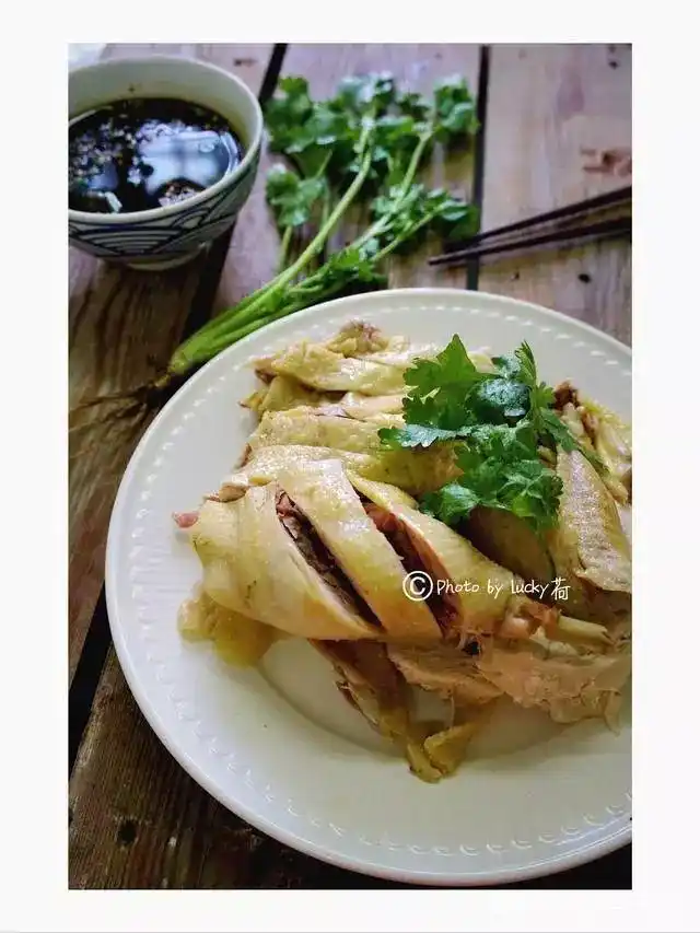 做白切鸡什么料_白斩鸡做法大全_白斩鸡蘸料配方