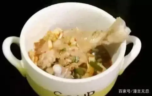 白斩鸡蘸料配方_做白切鸡什么料_白斩鸡做法大全