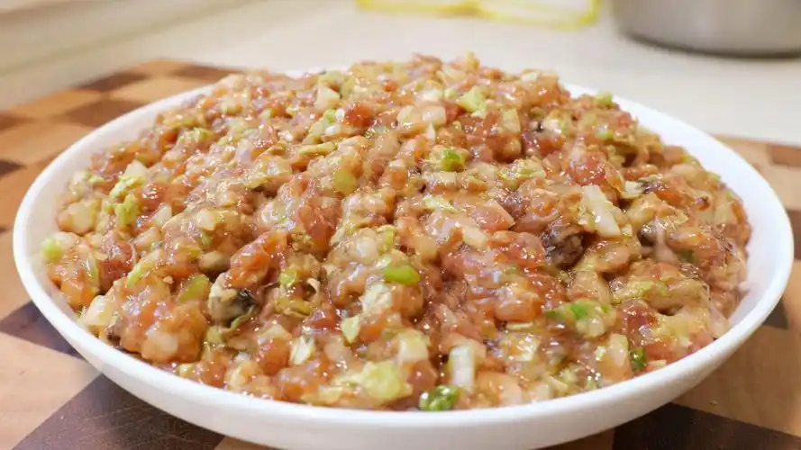 白菜粉条蒸饺的做法_清爽蔬菜选择_夏季饮食建议