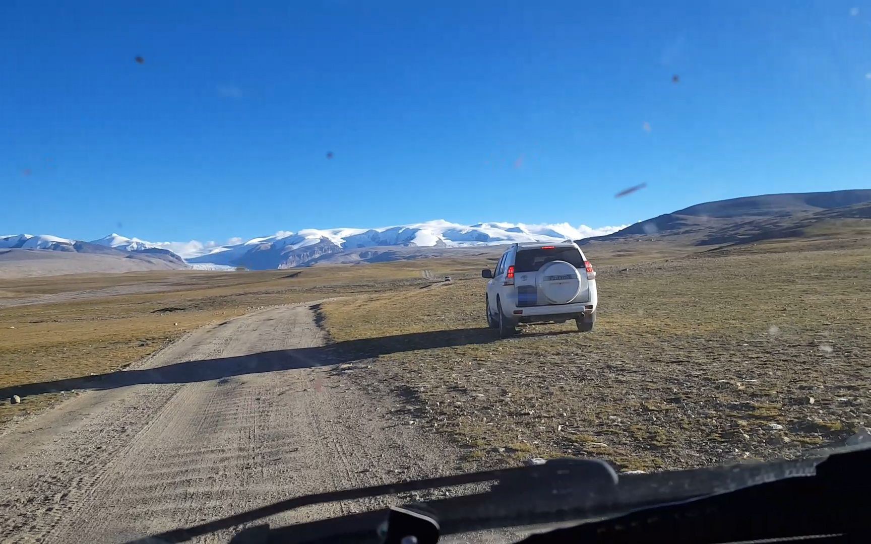 成都租辆普拉多自驾西藏,花费令人咋舌,抵得上小白一年工资(图8) 租车费用多少钱一天_普拉多川藏线租车费用分析_普拉多自驾川藏线费用