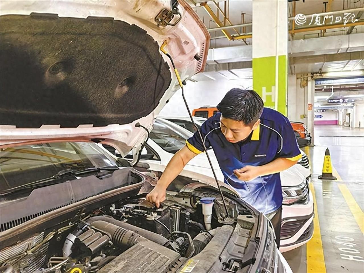 中秋国庆出行高峰“蓄势待发”,租车日均价格上涨快(图1) 租车费用多少钱一天_中秋国庆租车高峰准备_厦门北站租车服务