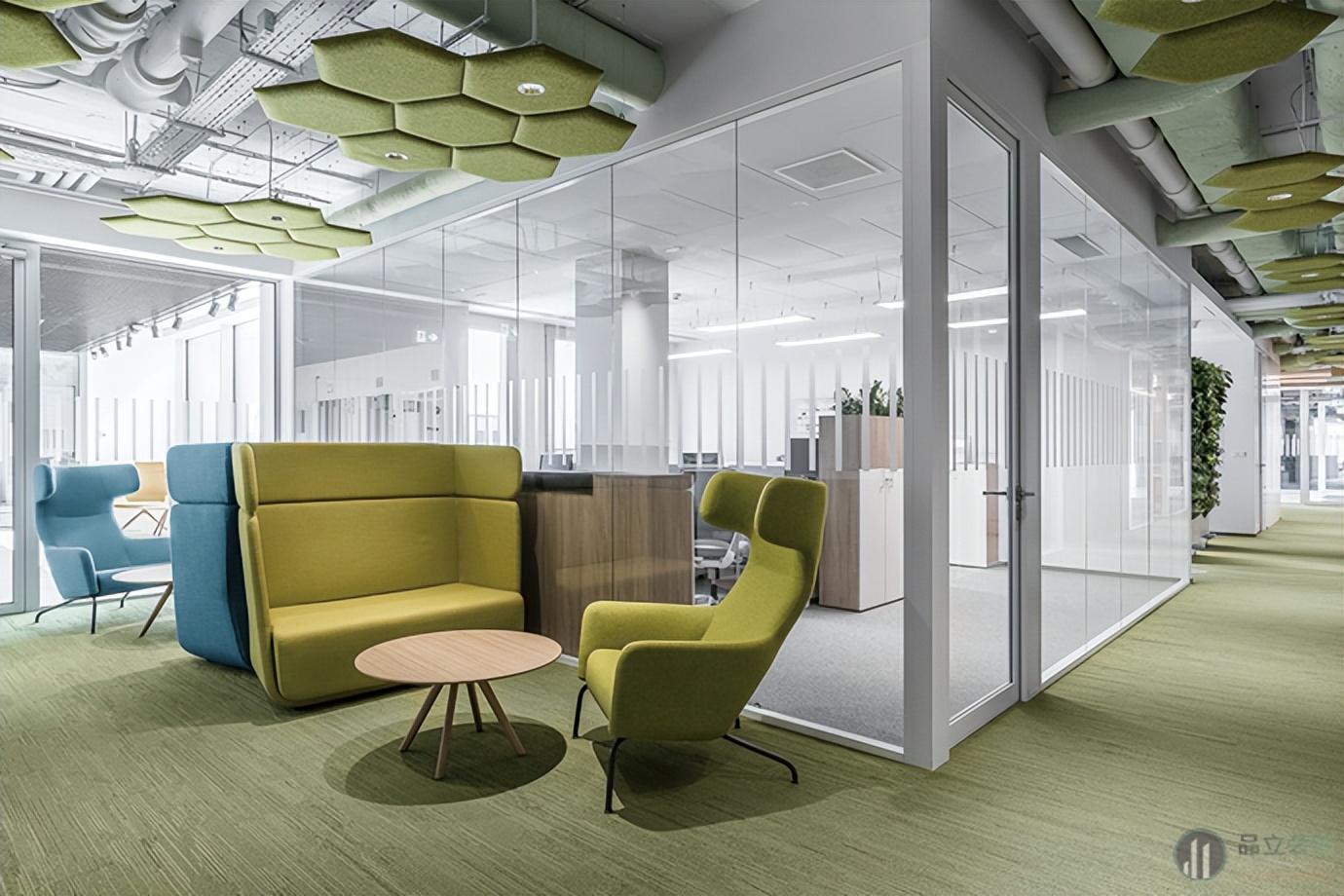 办公室吊顶材料选择_石膏板吊顶性能特点_矿棉板吊顶收边