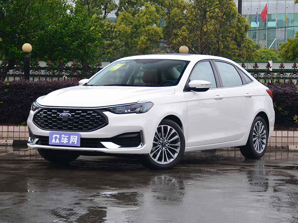 福特轿车10万左右的车_福特紧凑型车10万左右_福特福睿斯10万左右车型推荐