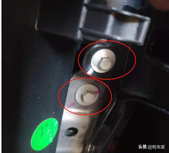 福克斯车况评估_二手福克斯检测_经典福克斯车保险杠