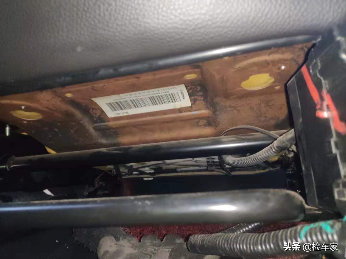 二手福克斯检测_经典福克斯车保险杠_福克斯车况评估