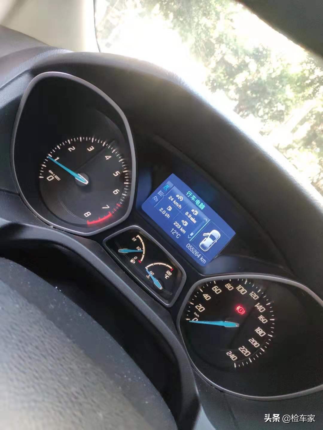 经典福克斯车保险杠_二手福克斯检测_福克斯车况评估