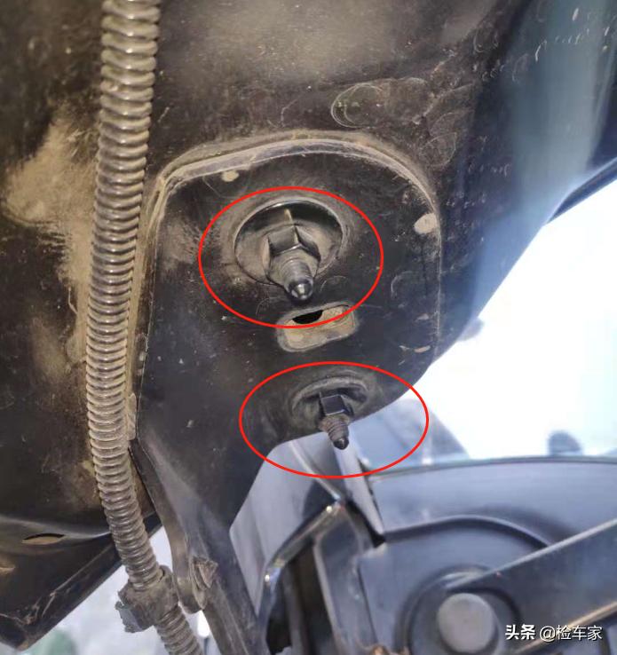 二手福克斯检测_福克斯车况评估_经典福克斯车保险杠