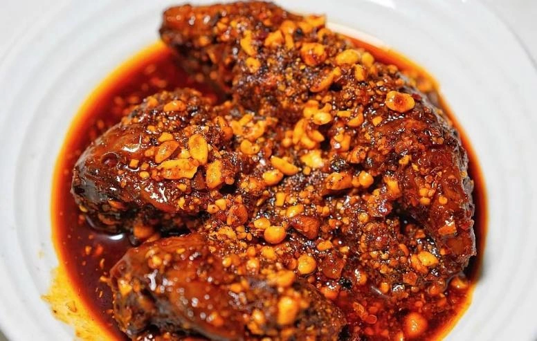 四川吃兔指南成都本地篇|物尽其用是对兔子的尊重(内附成都吃兔地图)(图12) 红油兔丁特色做法_成都宵夜吃兔头_成都兔肉美食文化