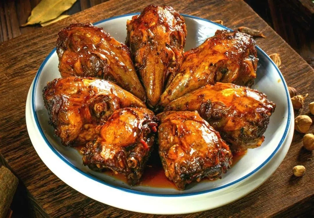 四川吃兔指南成都本地篇|物尽其用是对兔子的尊重(内附成都吃兔地图)(图4) 成都宵夜吃兔头_红油兔丁特色做法_成都兔肉美食文化