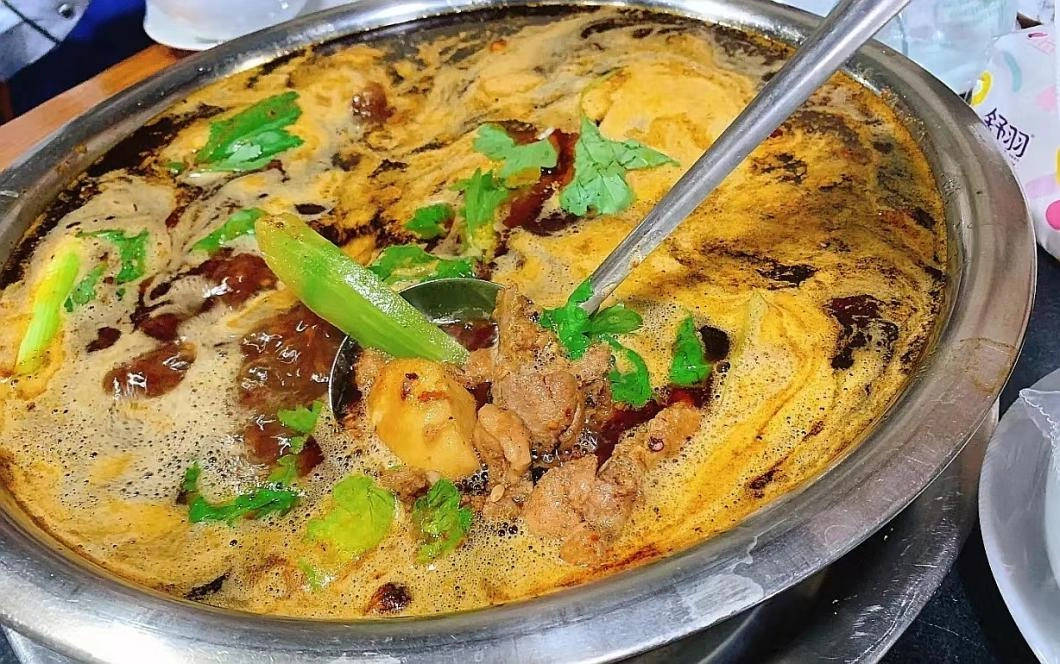 四川吃兔指南成都本地篇|物尽其用是对兔子的尊重(内附成都吃兔地图)(图10) 成都兔肉美食文化_成都宵夜吃兔头_红油兔丁特色做法