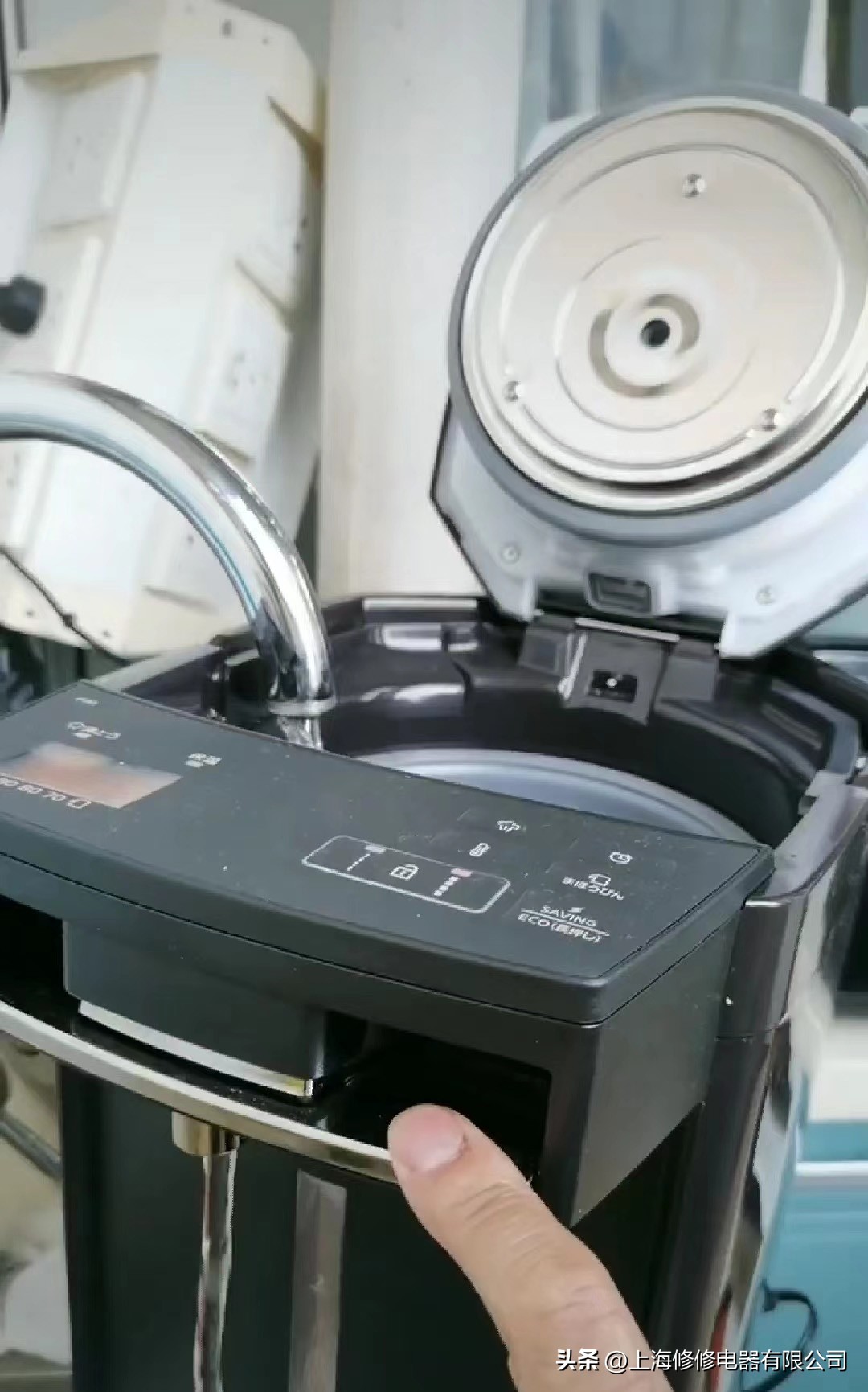 日本进口虎牌电水壶维修误插220V电源烧坏,不通电,不出水等故障(图5) 日本进口电水壶故障维修_电水壶电压不匹配问题解决_虎牌电热水瓶维修