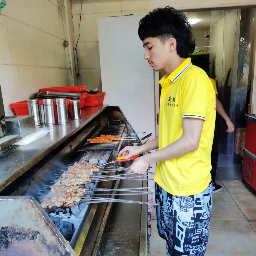 衢州烧饼_大寨路买卖提烤肉_新疆买买提烤肉馕