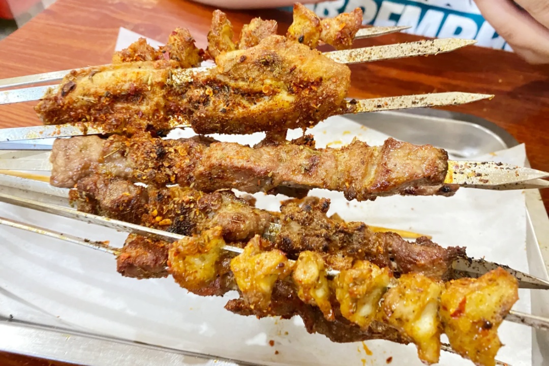 大寨路买卖提烤肉_衢州烧饼_新疆买买提烤肉馕