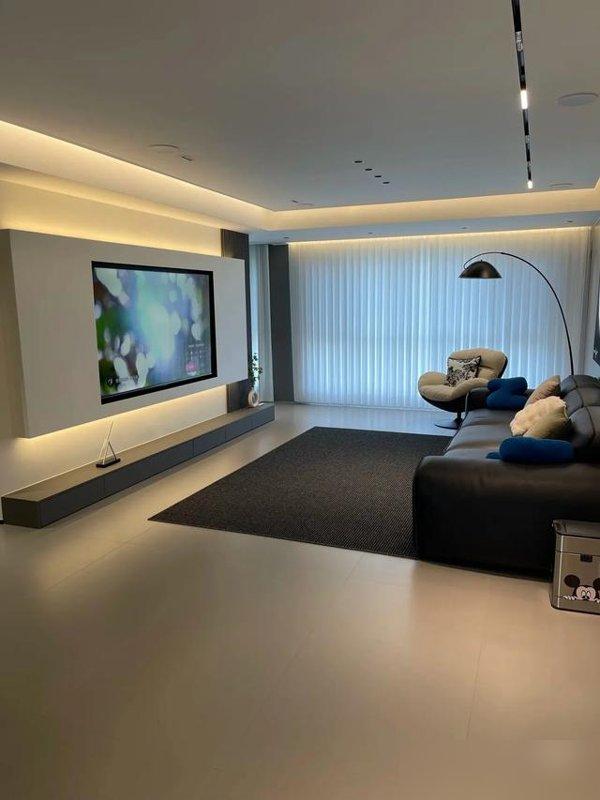 :青岛大平层装修设计_青岛房子多少钱一平方_中年人心思装修风格