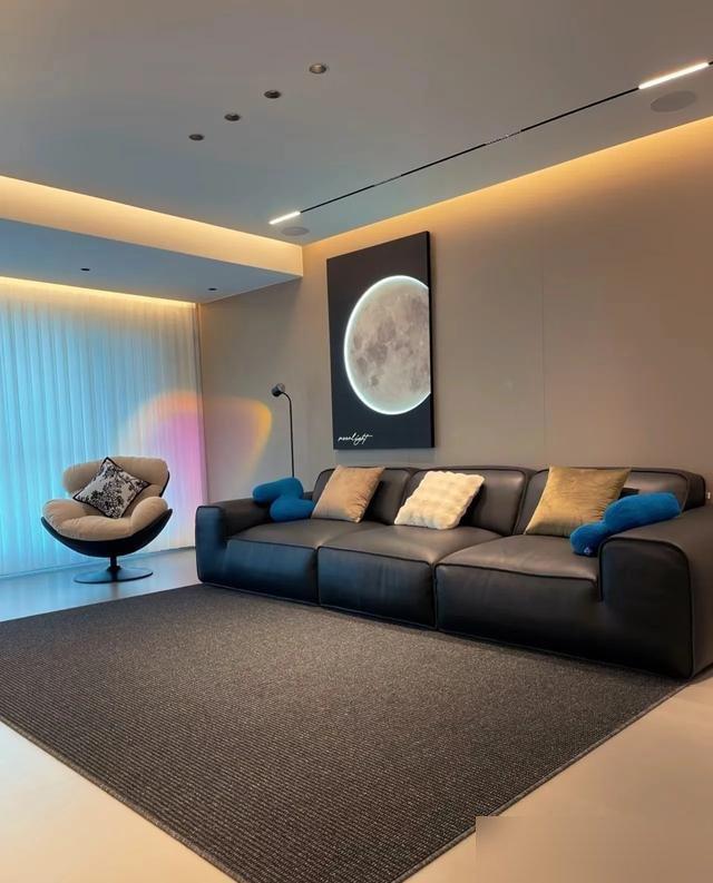 青岛房子多少钱一平方_:青岛大平层装修设计_中年人心思装修风格