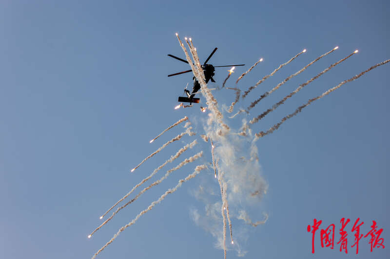 第六届中国天津国际直升机博览会_天津警用直升机价格_陆军风雷飞行表演队