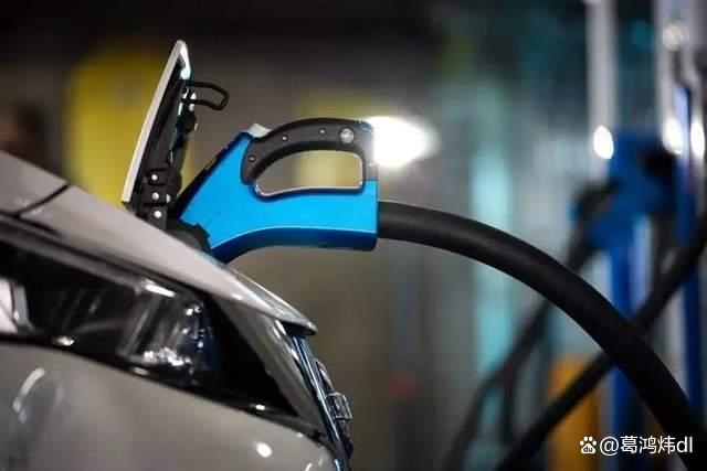 乘联会:2024年汽车行业利润率跌破5%,燃油车萎缩与新能源亏损(图5) 乘联会:2024年汽车行业利润率跌破5%,燃油车萎缩与新能源亏损-有驾