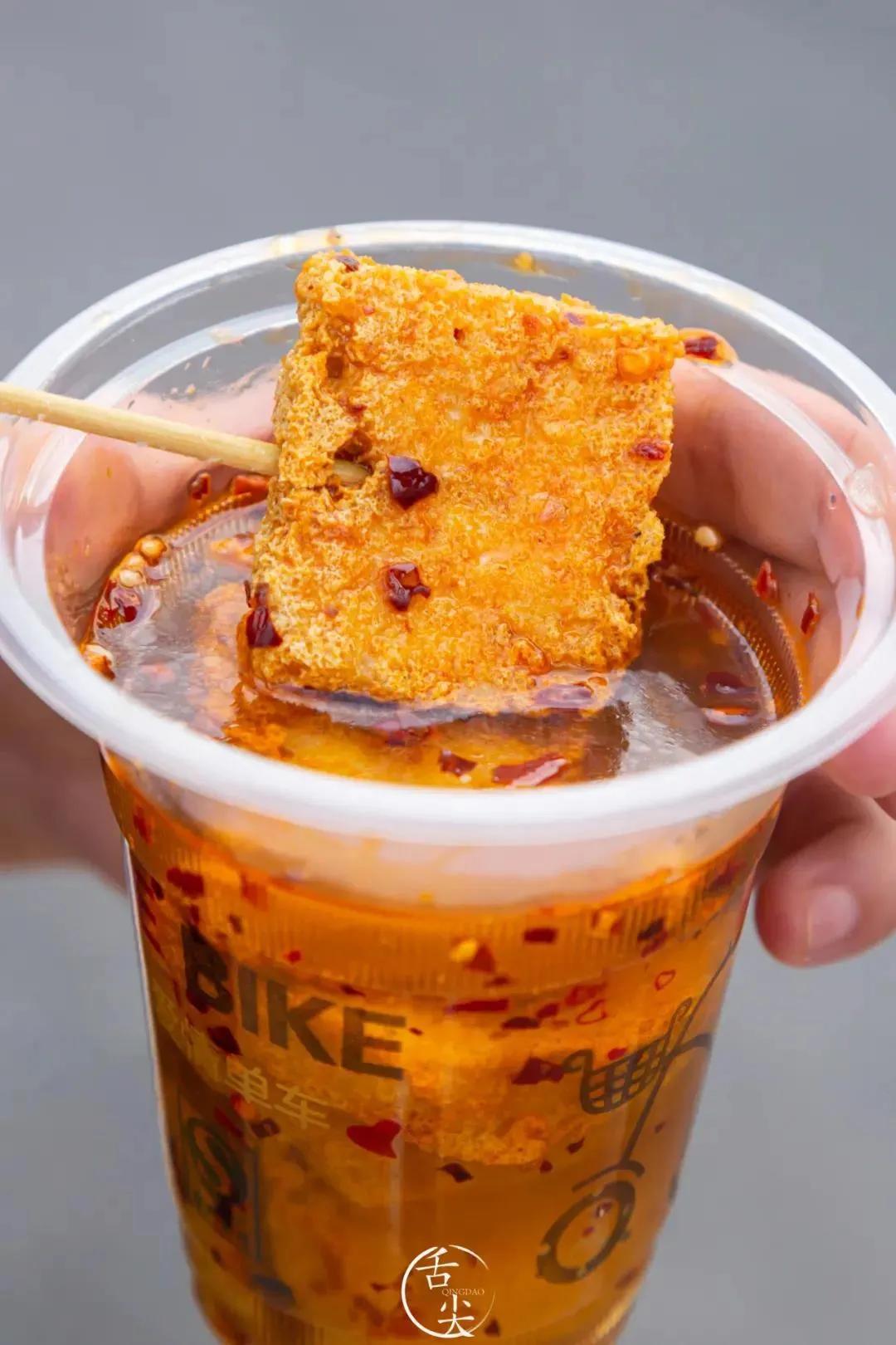 青岛街头小推车,藏着什么好吃的?(图13) 青岛小推车美食_小吃手推车款式图片_兴山路早市小吃