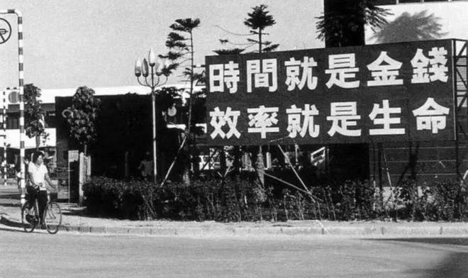 网络文学作家职业发展历程_起点作家等级收入_网络作家成为职业的历史演变