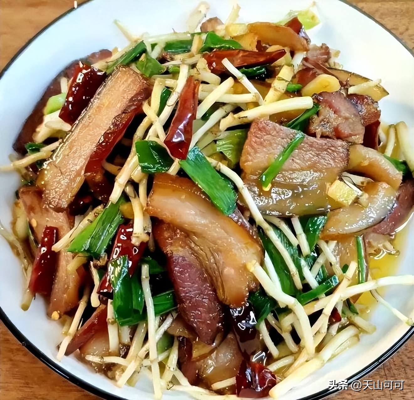 酸汤鱼做法_贵州十大名菜_中国菜肴排行榜