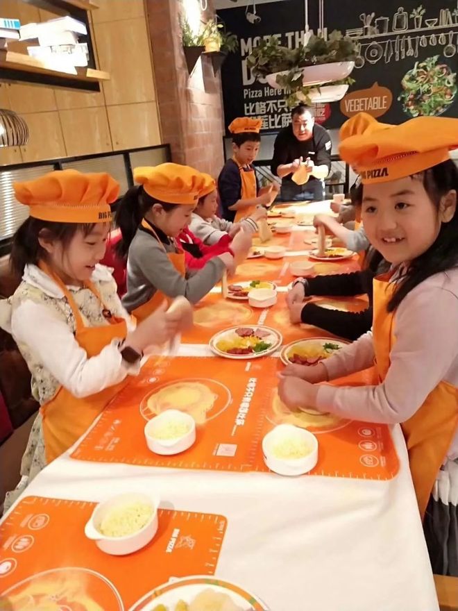 18店通用 | ¥66一大一小比格披萨DIY,现做现吃可带走,年前最后一场(图11) 比格披萨北京 搜秀_比格披萨DIY披萨体验_比格披萨亲子DIY活动